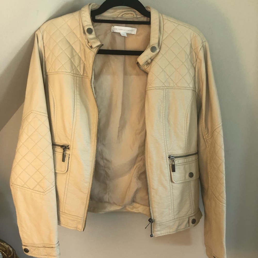 Leather jacket - Picture 3 of 5